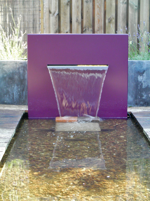 Wasserfall im Garten
